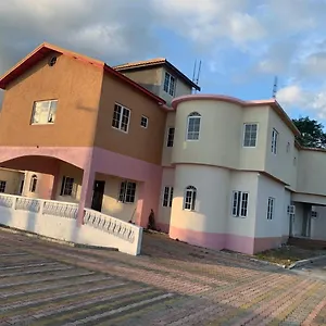 Jds House Of Beauty Holiday home Old Harbour
